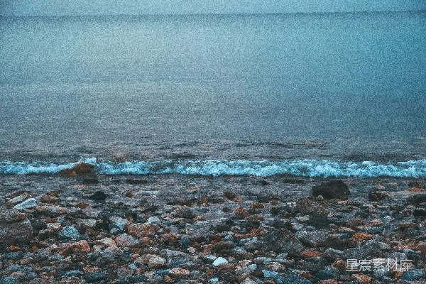 高清摄影 海岸上的岩石与波浪