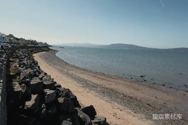 高清摄影 海岸边的宁静时光