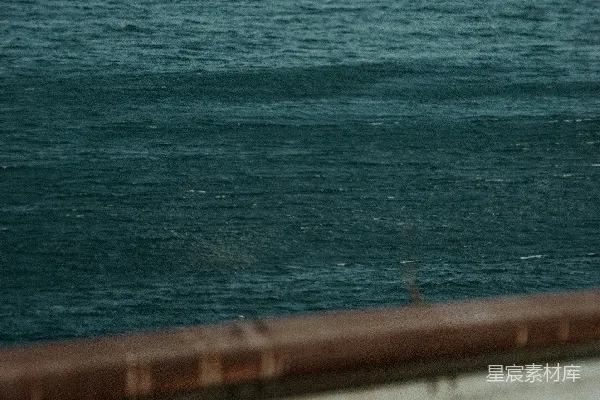高清摄影 铁轨与大海