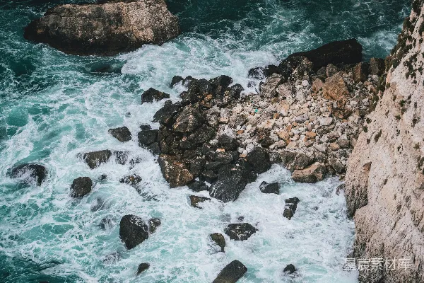 高清摄影 海浪拍打岩石