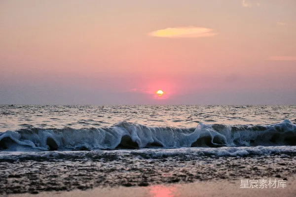 高清摄影 夕阳下的海浪