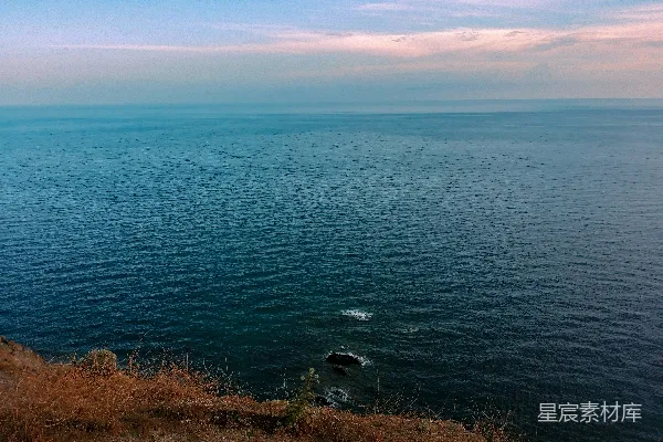 高清摄影 海边的静谧时光