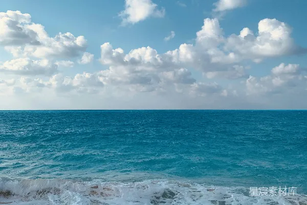 高清摄影 海浪拍打岩石的宁静景色