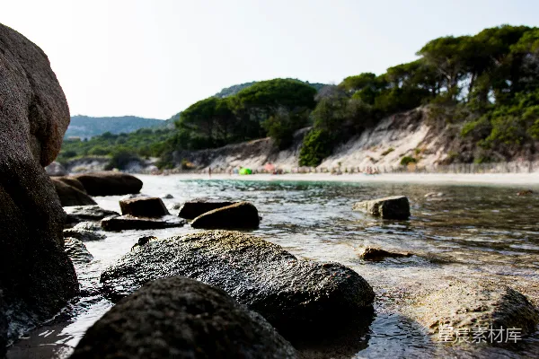 高清摄影 岩石海岸的宁静时刻