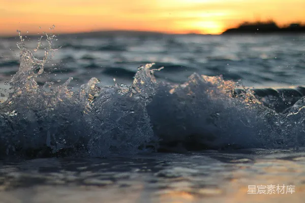 高清摄影 夕阳下的海浪