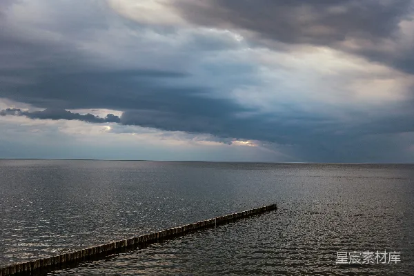 高清摄影 风雨欲来前的宁静海景