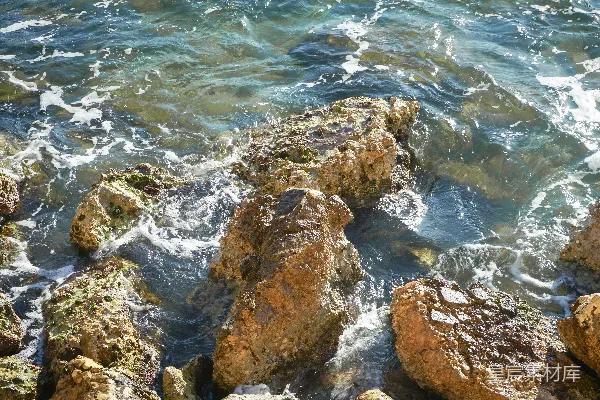 高清摄影 岩石与海浪的交响曲