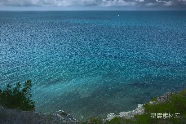 高清摄影 海岸边的宁静海景