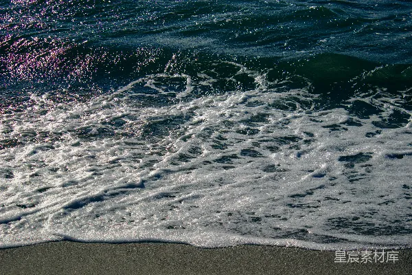 高清摄影 海浪拍打沙滩