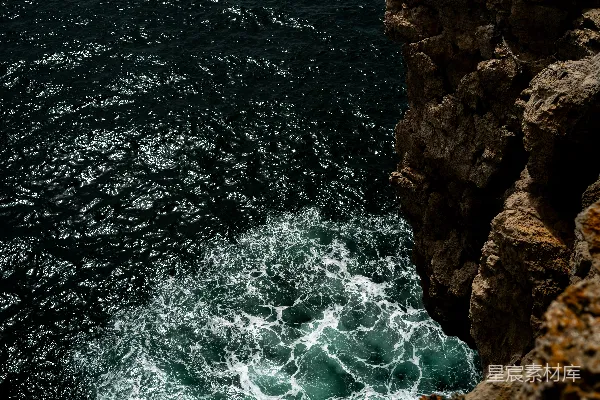 高清摄影 悬崖边的海浪