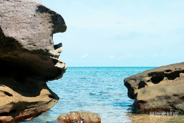 高清摄影 海边的岩石景观