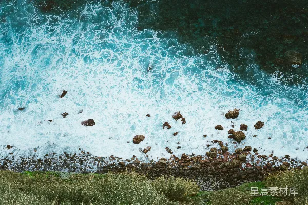 高清摄影 海岸浪花与岩石