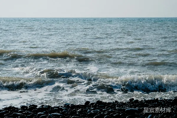 高清摄影 海岸线上的波浪