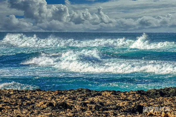 高清摄影 波涛汹涌的海岸线