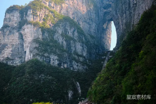 高清摄影 天门山的壮丽景色
