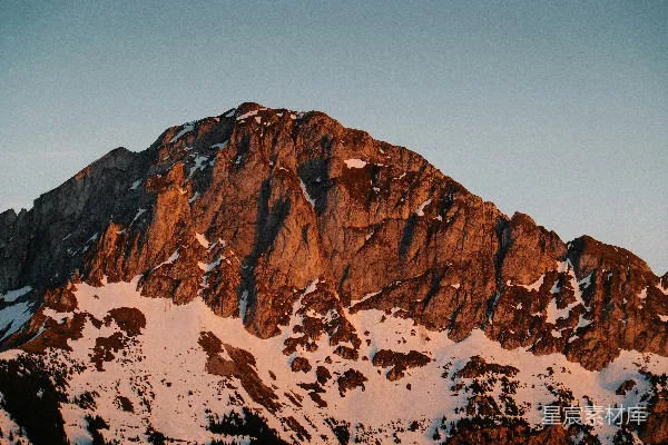 高清摄影 夕阳下的雪山