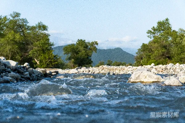 高清摄影 山间溪流