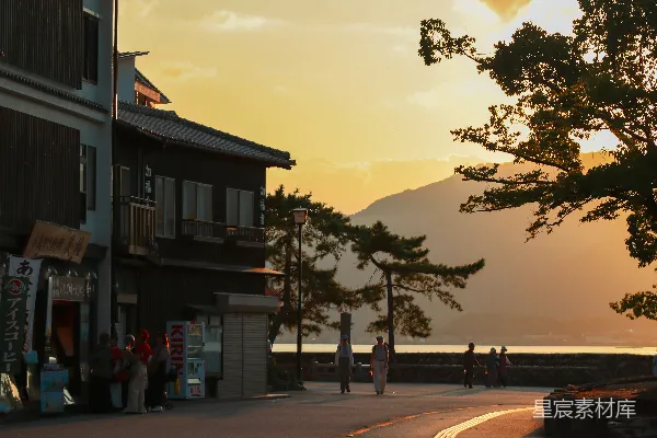 高清摄影 夕阳下的宁静街道