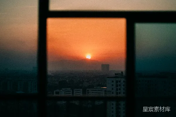 高清摄影 透过窗户的夕阳