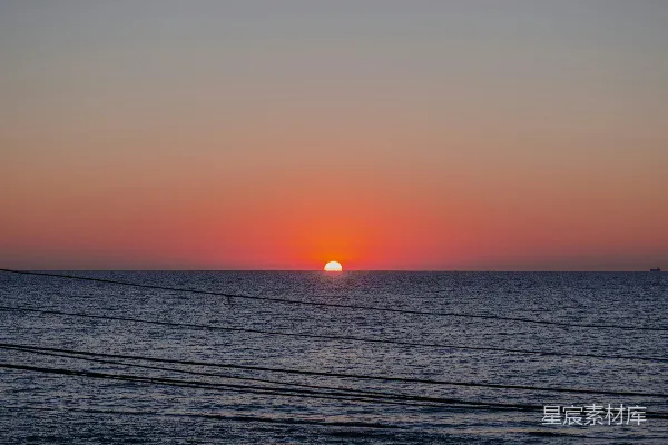 高清摄影 夕阳下的宁静海景