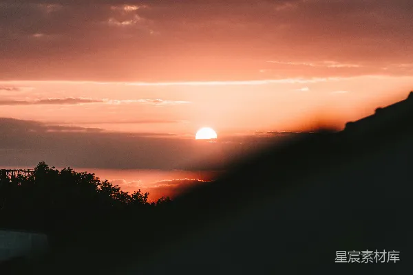 高清摄影 夕阳下的宁静山景