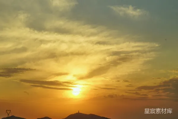 高清摄影 夕阳下的山丘