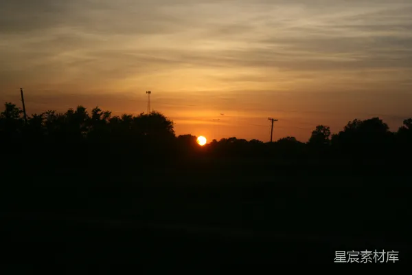 高清摄影 夕阳西下，田野静谧