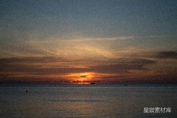 高清摄影 夕阳下的海平线