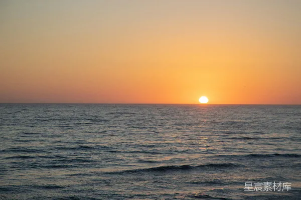 高清摄影 夕阳下的海平线