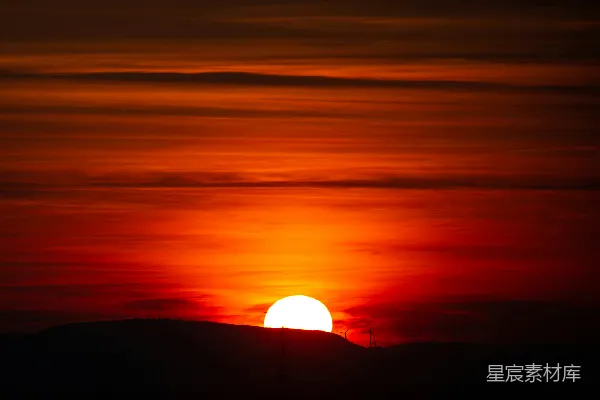 高清摄影 黄昏的风车与夕阳