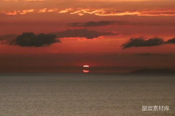 高清摄影 夕阳下的海面