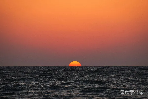 高清摄影 夕阳下的海平线