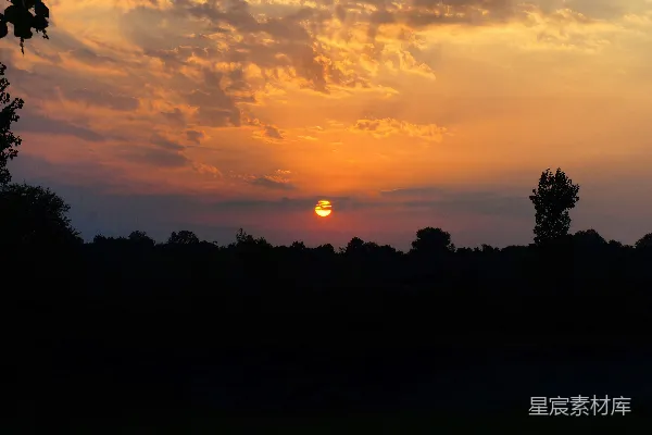 高清摄影 夕阳下的宁静湖畔