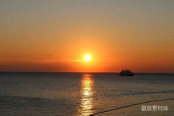 高清摄影 夕阳下的海景