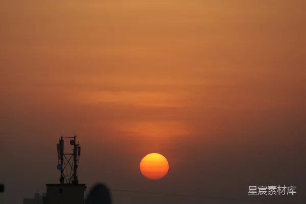 高清摄影 夕阳下的城市剪影