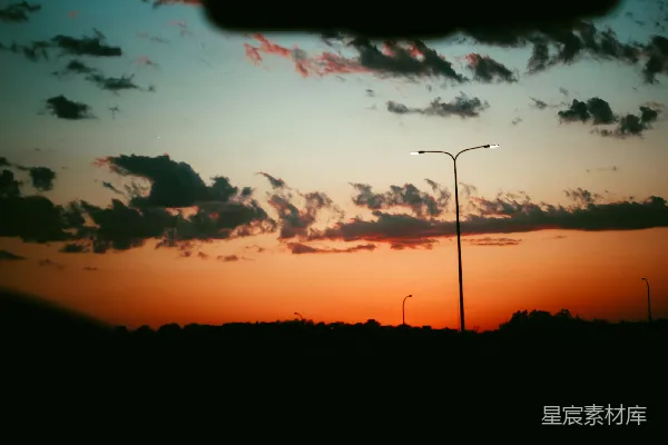 高清摄影 夕阳下的城市剪影