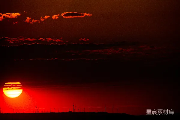 高清摄影 夕阳下的风车群