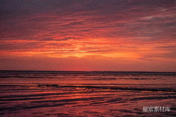 高清摄影 夕阳下的海滩
