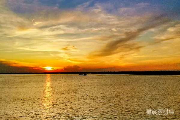 高清摄影 夕阳下的宁静海景