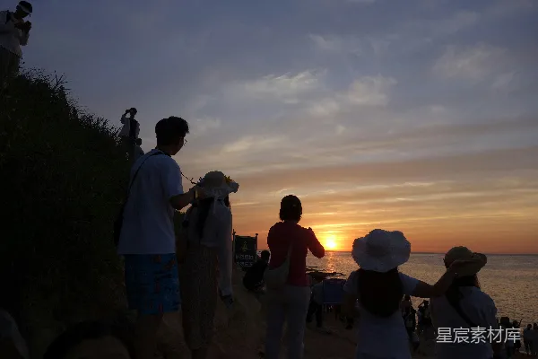 高清摄影 海边日落时分的剪影