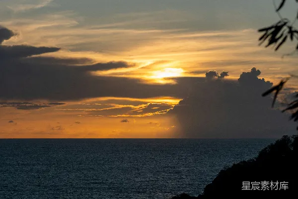 高清摄影 夕阳下的海景