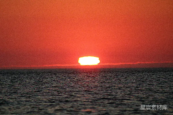 高清摄影 夕阳下的海平线