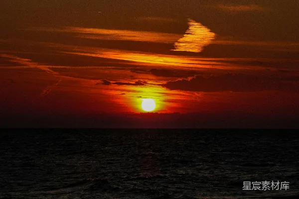 高清摄影 夕阳下的海景
