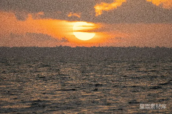 高清摄影 夕阳下的海平线