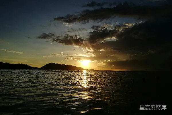 高清摄影 夕阳下的宁静海滩