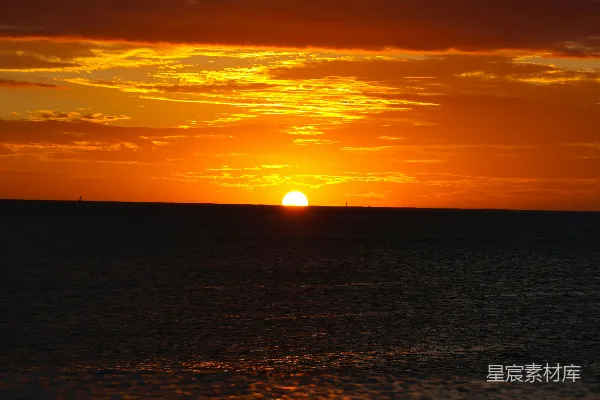 高清摄影 夕阳下的海平线