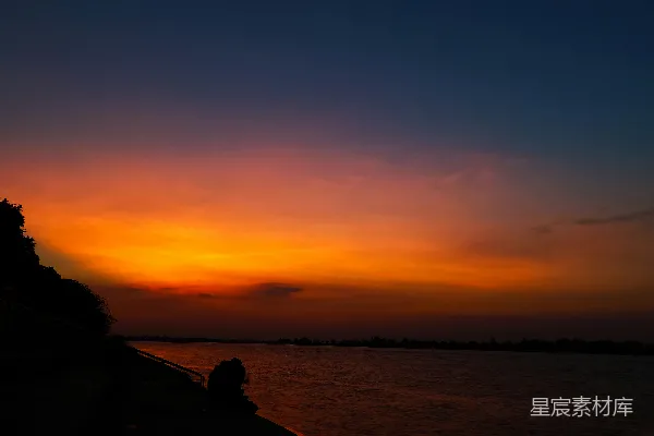 高清摄影 夕阳下的宁静时光