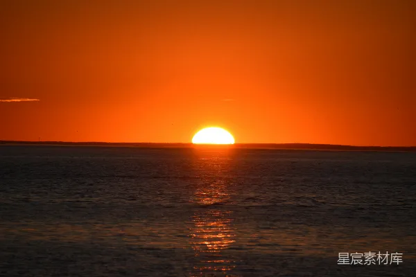 高清摄影 夕阳下的海面