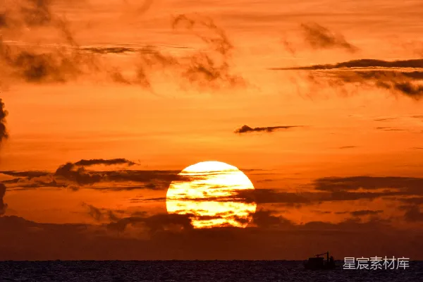 高清摄影 夕阳下的宁静海景