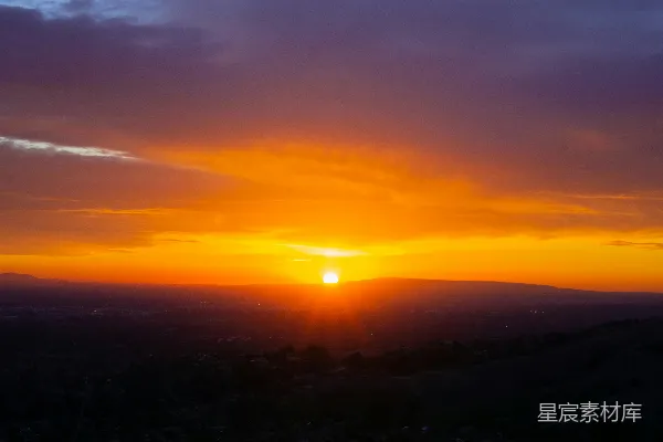 高清摄影 夕阳下的宁静山景